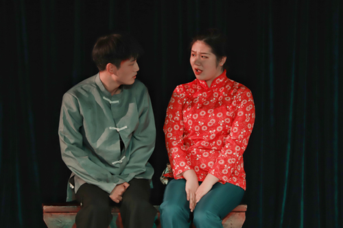 表演《骆驼祥子》片段1.jpg